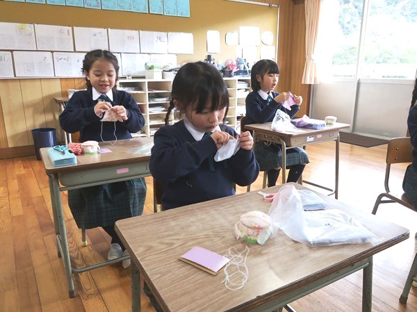 お手玉作り2025 ～小学１年生